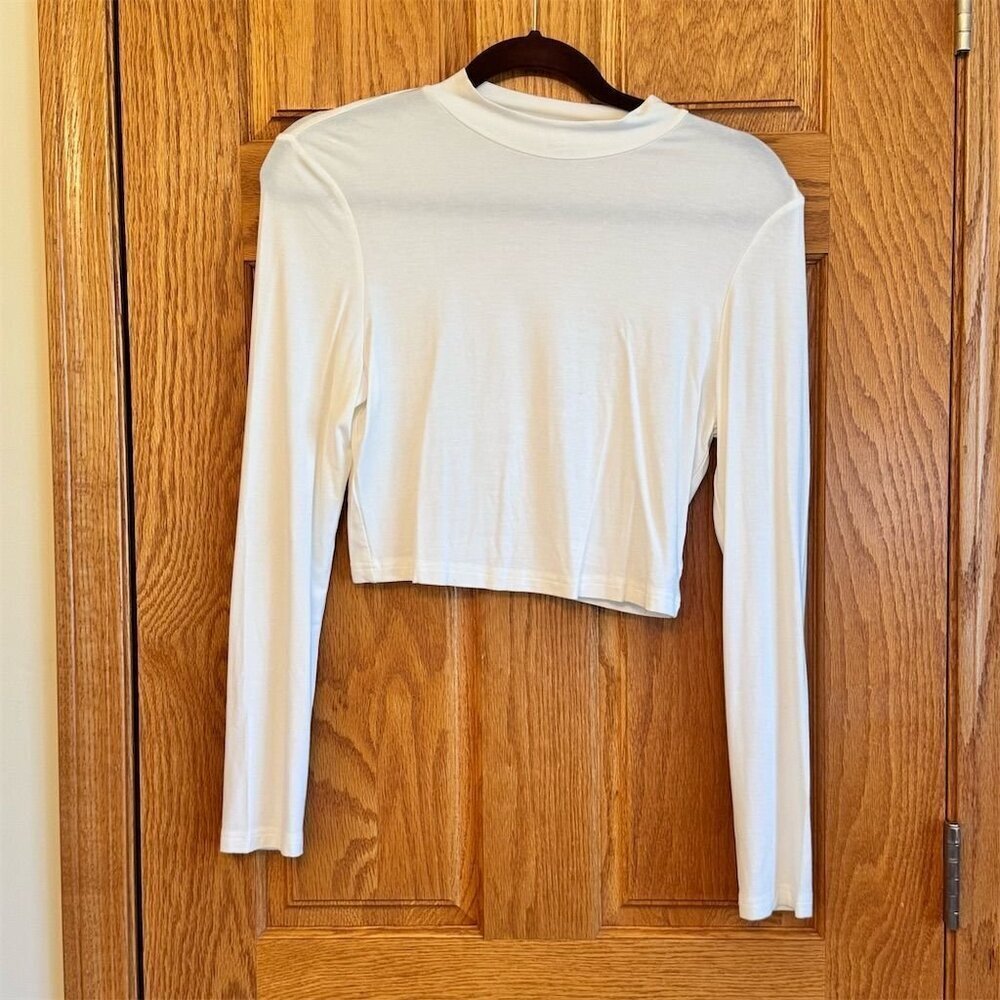 Women's Long Sleeve Cropped Blouse Size M Beige